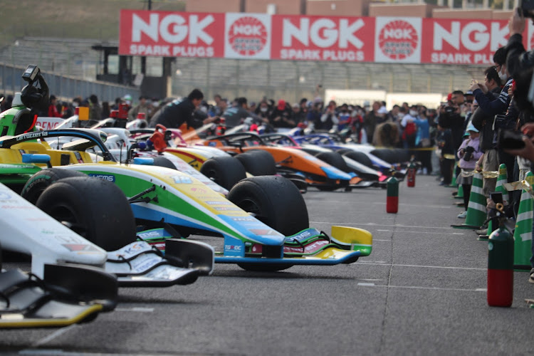 CLAシューティングブレークの週末は・鈴鹿2&4レース・趣味の一つ・モータースポーツは楽しい・おわかりいただけただろうかに関するカスタム事例の投稿画像5枚目