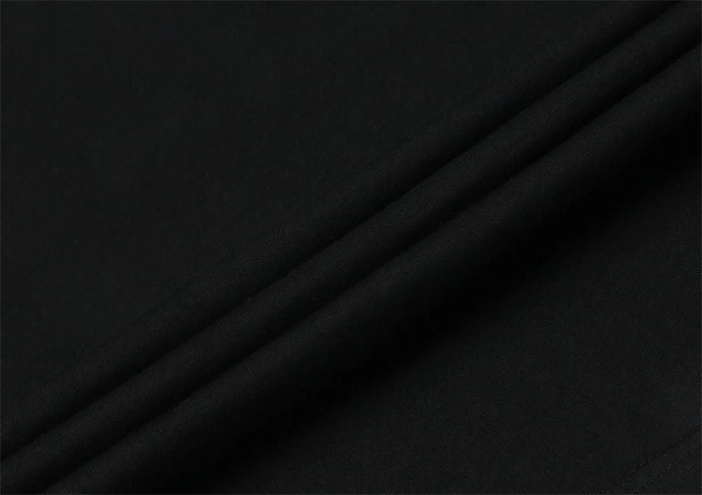 Title 6, Evropske i američke muške majice sa štampom i k...