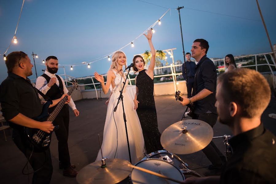 Wedding photographer Vadim Konovalenko (vadymsnow). Photo of 23 August 2018