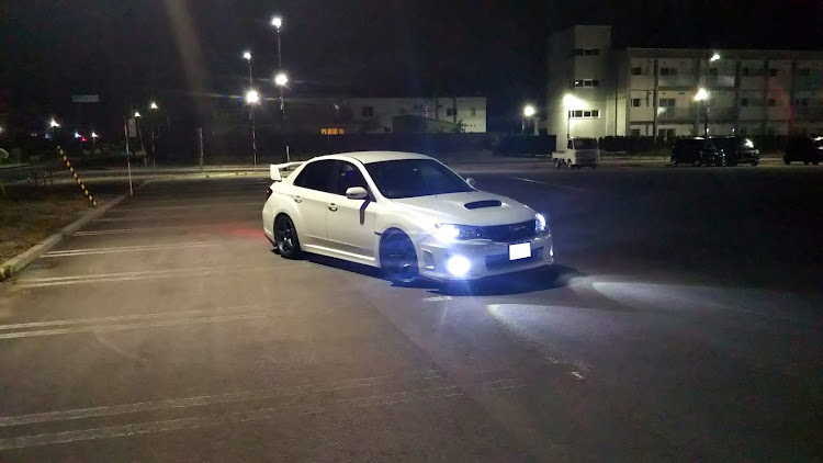 インプレッサ WRX STIのインプレッサWRXSTI・GVF・夜散歩・バックフォグ・コロナが早く終息しますようにに関するカスタム事例の投稿画像2枚目