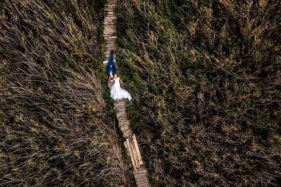 Jurufoto perkahwinan Péter Győrfi-Bátori (purephoto). Foto pada 31 Oktober 2022