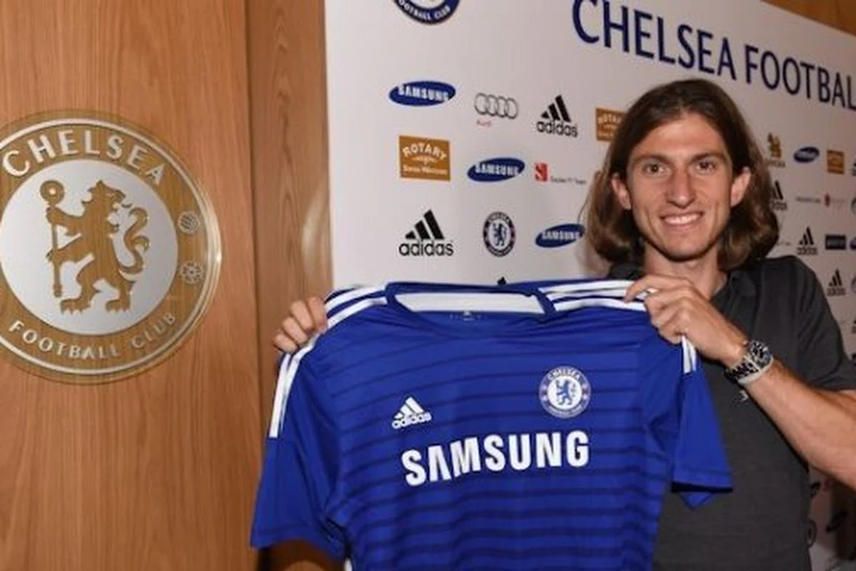 Officieel: Filipe Luis volgt Courtois en Diego Costa naar Stamford Bridge