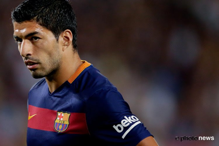 Luis Suarez weer volop onder vuur: "Ik deed het niet expres"