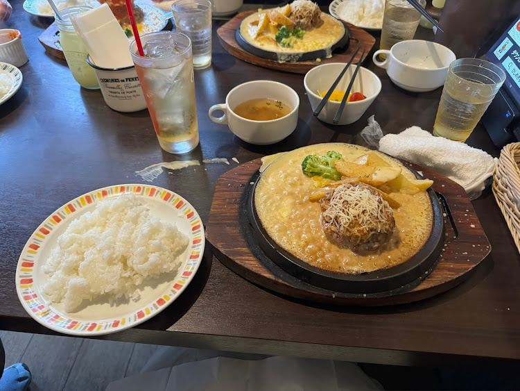 プリウスの▱▱通勤怪足▱▱・「連休何してた？」・食いしん坊漫才🙌・仲の良い繋がりは大切にしたい🥰・群馬オフだよ📢😲全員集合❗️に関するカスタム事例の投稿画像3枚目