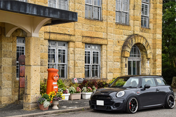 ミニジョンクーパーワークスのMINI・インスタ映え・ドライブに関するカスタム事例の投稿画像1枚目