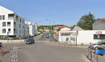 parking à Neuville-sur-Saône (69)