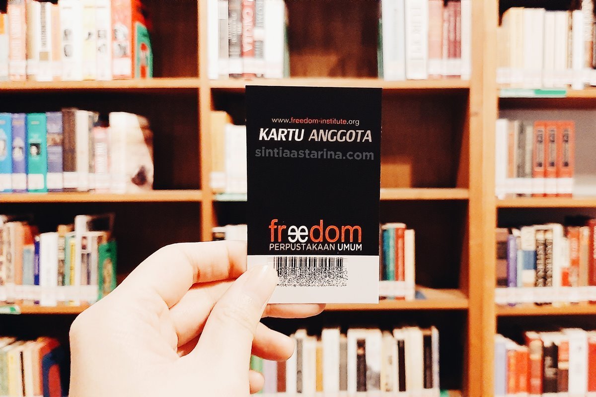 membuat kartu anggota Perpustakaan Freedom Institute ternyata mudah