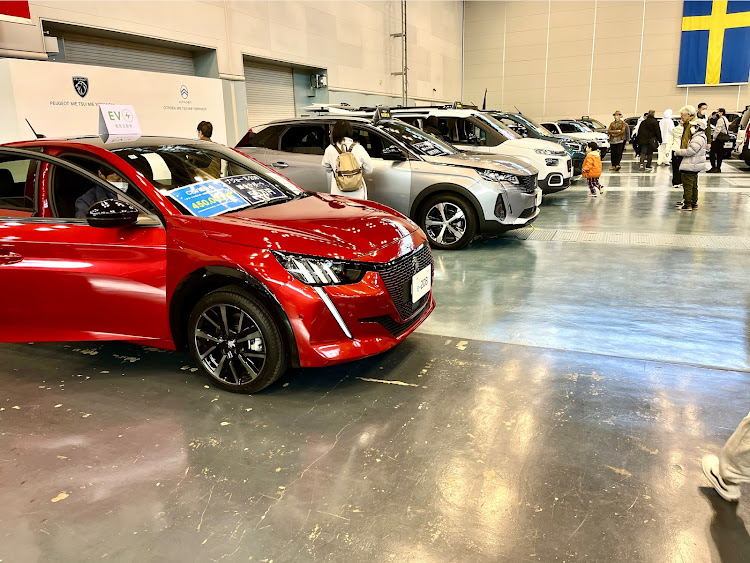 ランサーエボリューションのCZ4A・4B11・エボX・メッセウイングみえ・三重輸入車ショウに関するカスタム事例の投稿画像15枚目