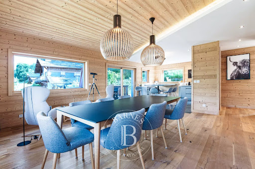 Chalet with panoramic view 4