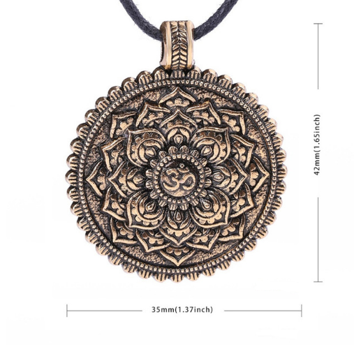 Yoga style pendant wax line knotted necklace