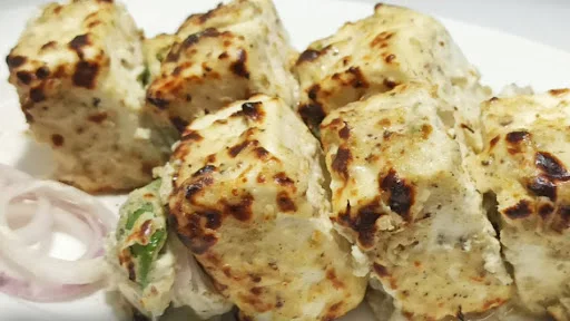 Afghani Malai Paneer Tikka