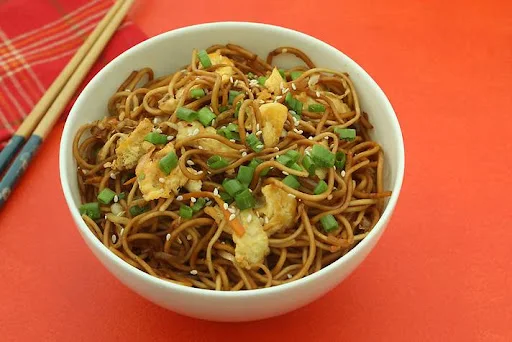 Chicken Egg Chowmein