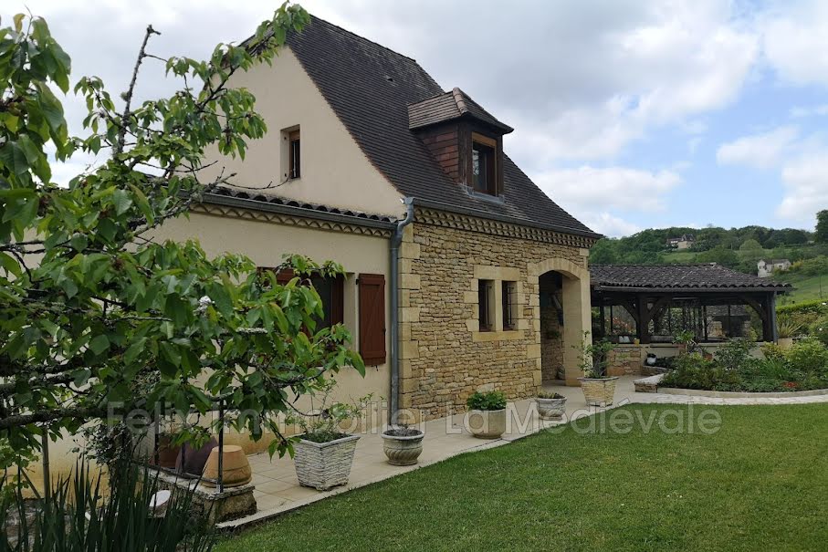 Vente maison 4 pièces 210 m² à Sarlat-la-caneda (24200), 414 900 €