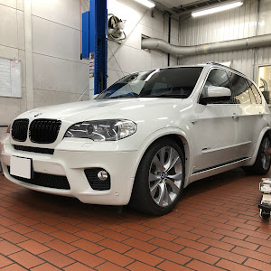 X5 E70