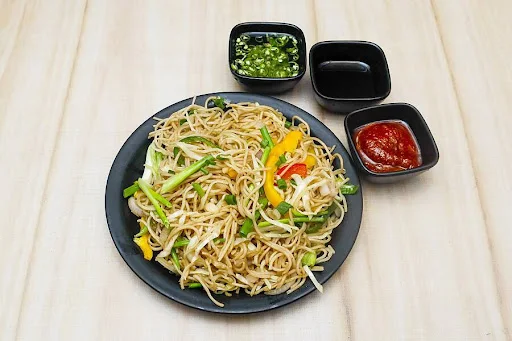 Veg Hakka Noodles