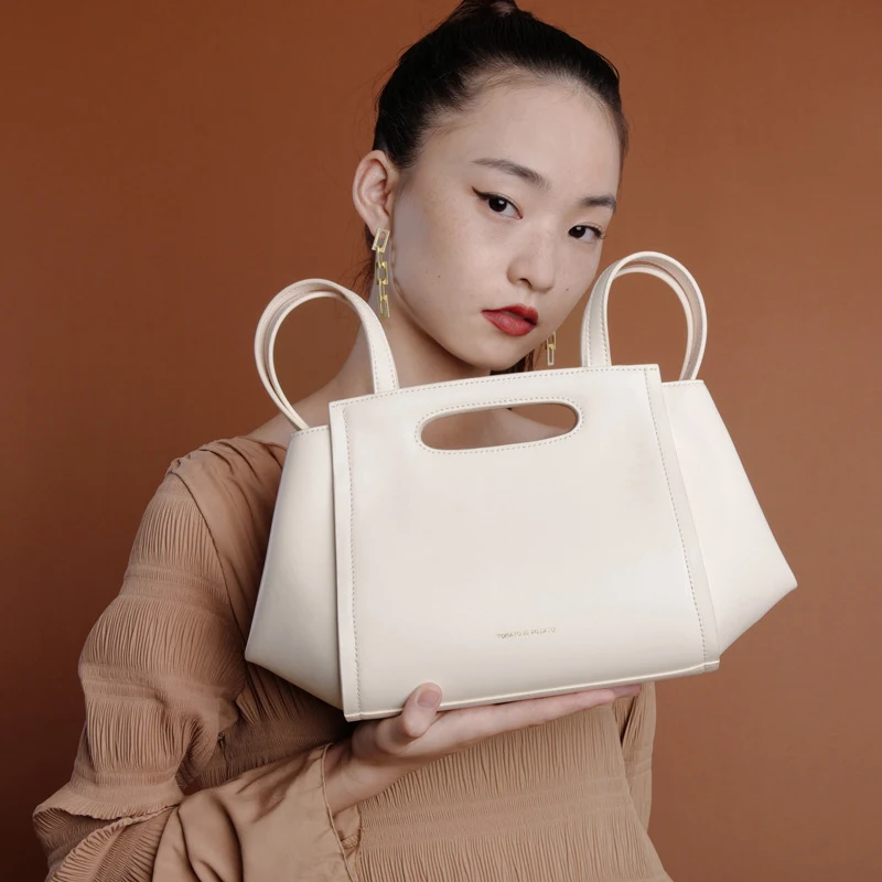Bolso de piel de vaca versátil para mujer, bandolera, bolso de hombro y bajo el brazo, perfecto para el día a día y ocasiones especiales.