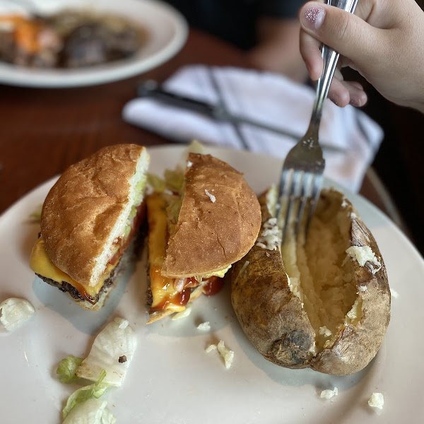 burger with GF bun & baked potato