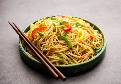 Veg Hakka Noodles