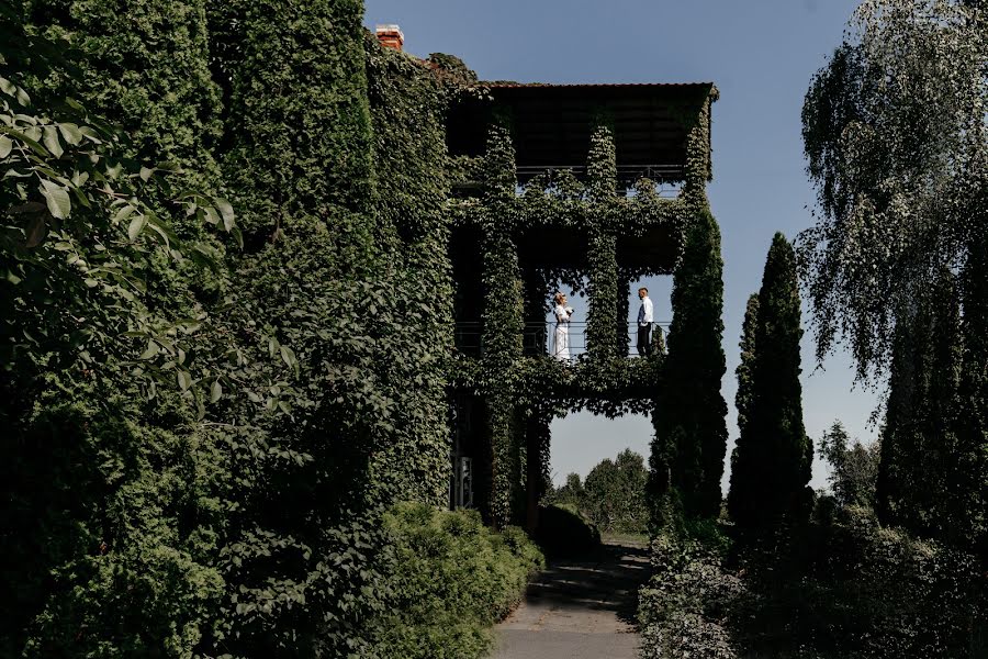 Fotógrafo de casamento Nazariy Perepelica (chiroki98). Foto de 8 de setembro 2022