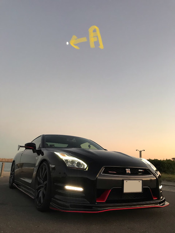 NISSAN GT-Rのなんちゃってウイング・３人がかり・月イチ投稿に関するカスタム事例の投稿画像11枚目
