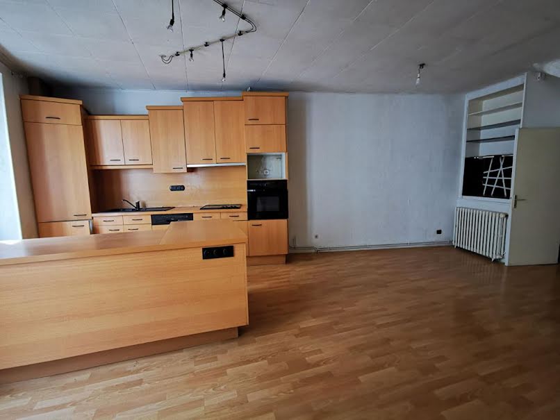 Vente maison 5 pièces 150 m² à Vichy (03200), 168 000 €