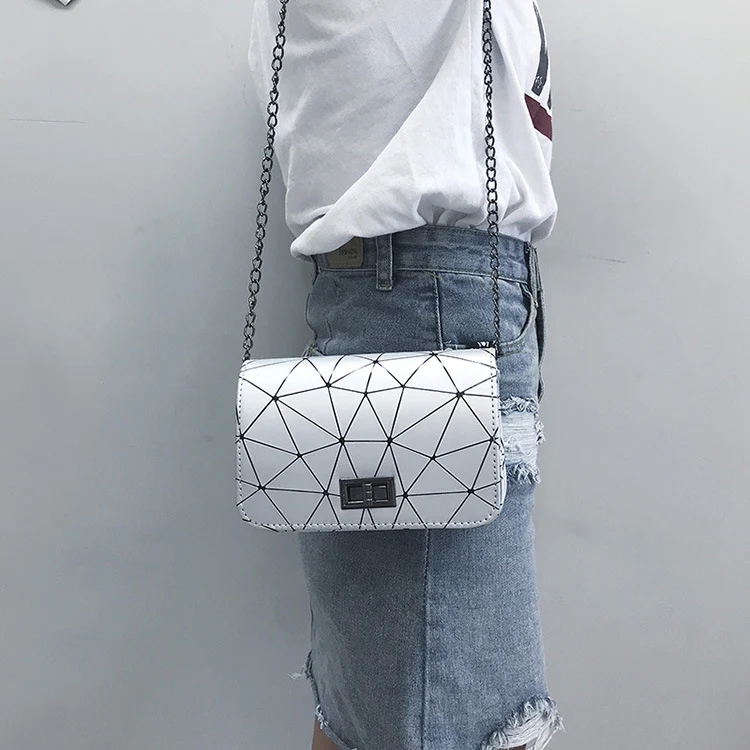 Damen Schulter-Umhängetasche für Freizeit und Alltag. Bequeme, praktische und stilvolle Crossbody Bag für Damen.