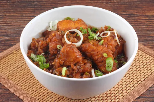 Veg Manchurian Dry(fried Manchurian Balls Blended With Chinese Sauces And Chopped Veggies)