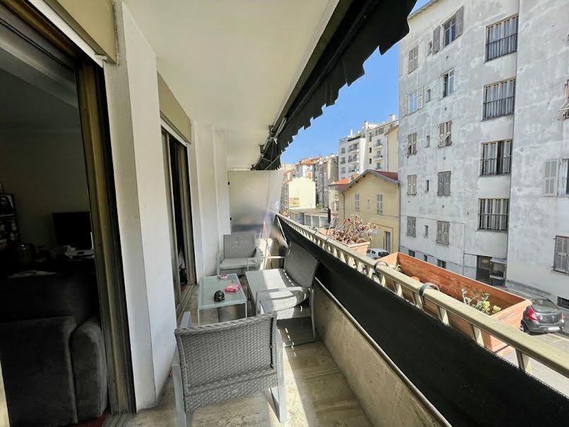 Location  appartement 1 pièce 31 m² à Nice (06000), 741 €