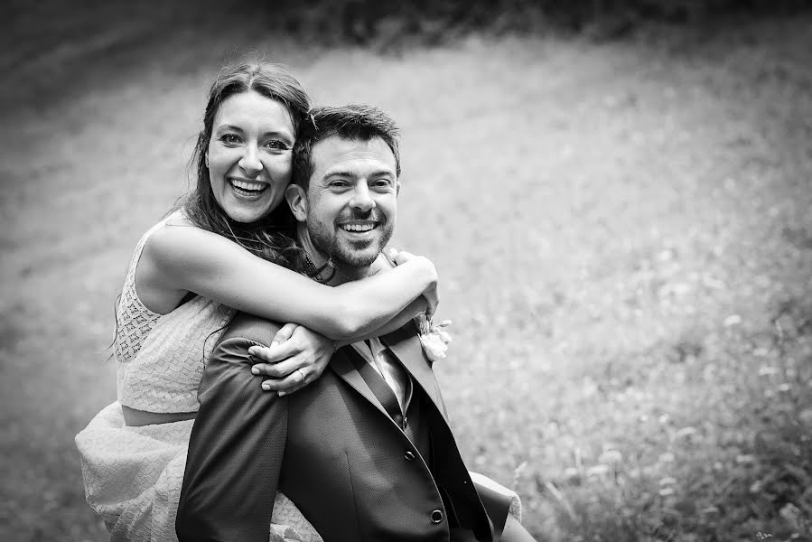 Fotógrafo de casamento Magda Moiola (moiola). Foto de 28 de julho 2017