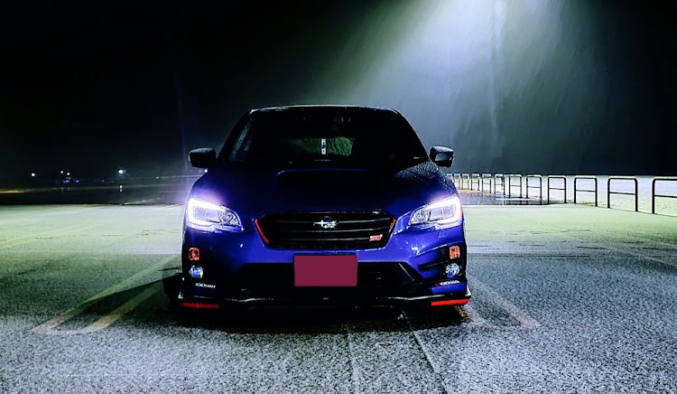 レヴォーグのレヴォーグSTI・WRブルー・雪・夜に関するカスタム事例の投稿画像1枚目