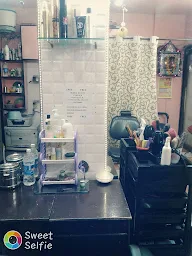 Harbal Beauty Parlour photo 1