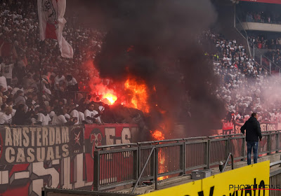 🎥 Images impressionnantes à Ajax-Feyenoord : un feu se déclenche dans les tribunes