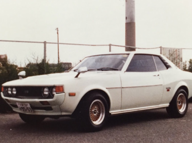 シャブシャブターボさんが投稿した過去車・Y32セド グランツ・ダルマセリカに関するカスタム事例の投稿画像2枚目