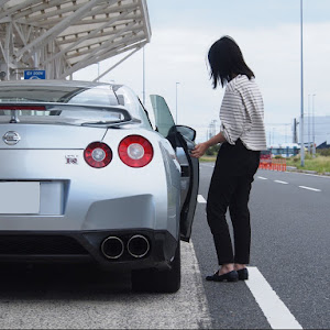 NISSAN GT-R R35