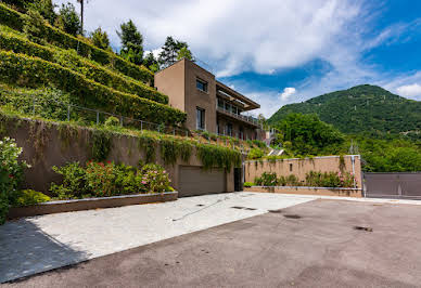 Villa with garden and terrace 2