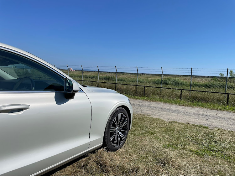 S60の松島・一の坊・温泉・飛行機も好き・VOLVOに関するカスタム事例の投稿画像1枚目