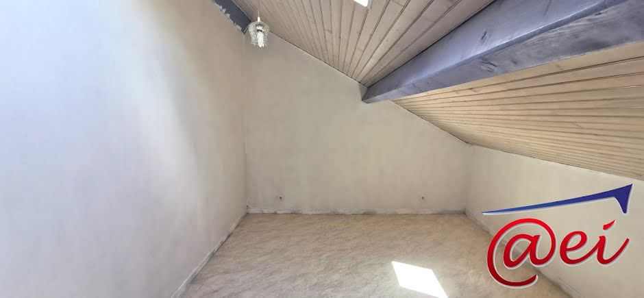 Vente appartement 4 pièces 63 m² à Amberieu-en-bugey (01500), 106 000 €