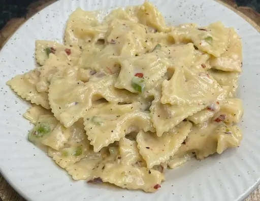 White Sauce Pasta