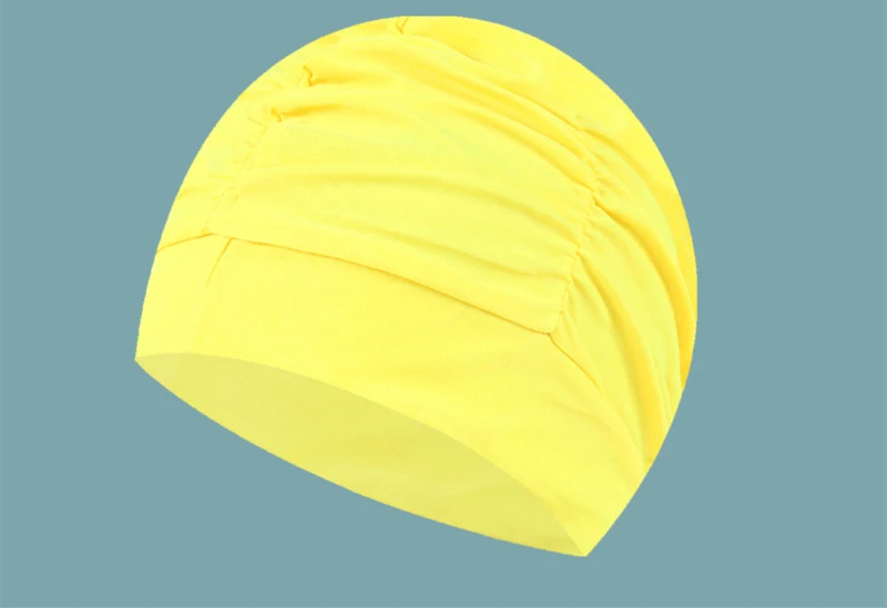 Unisex Schwimmkappe mit Ohrenschutz schützt Ohren vor Wasser und bietet Komfort beim Schwimmen.