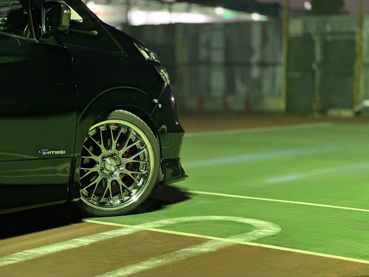 セレナのSSR wheels・しおたくぼでぃ❤・みんなでつくろうホイール図鑑・11月もよろしくお願いしますに関するカスタム事例の投稿画像2枚目