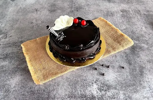 Rich Chocolate Truffle Cake Eggless