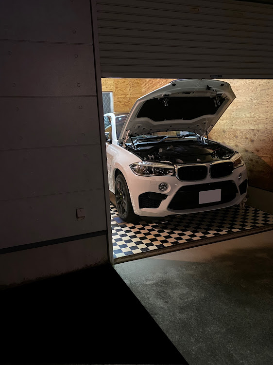 X6 MのX6・BMW・久方ぶり洗車・G’zoxガラスコーティング・追いコーティングに関するカスタム事例の投稿画像32枚目