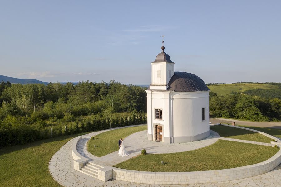 Свадебный фотограф Endre Szatmári (startdrone). Фотография от 21 марта 2020