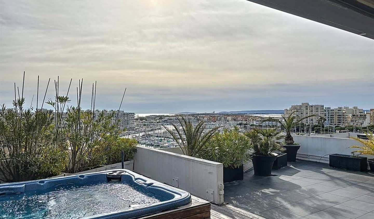 Appartement avec terrasse en bord de mer Carnon plage