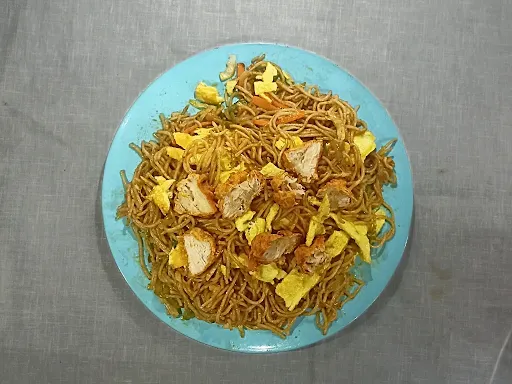 Egg Chicken Noodles