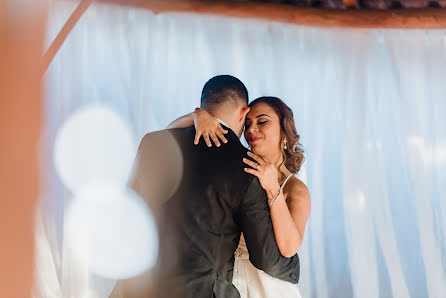 Wedding photographer Moises Duran (moisesduran). Photo of 13 May 2019