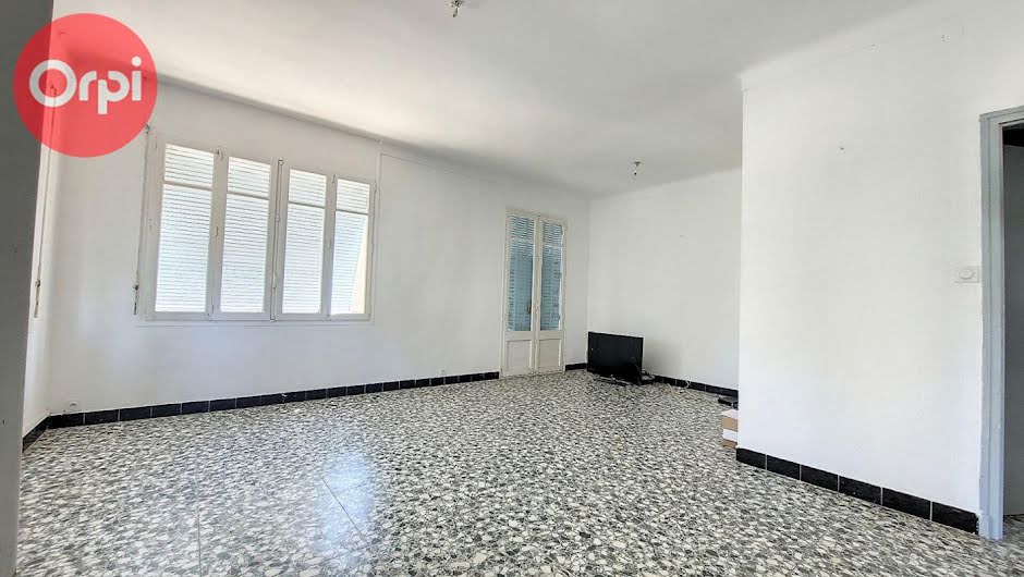 Vente maison 6 pièces 157 m² à Perpignan (66000), 190 000 €