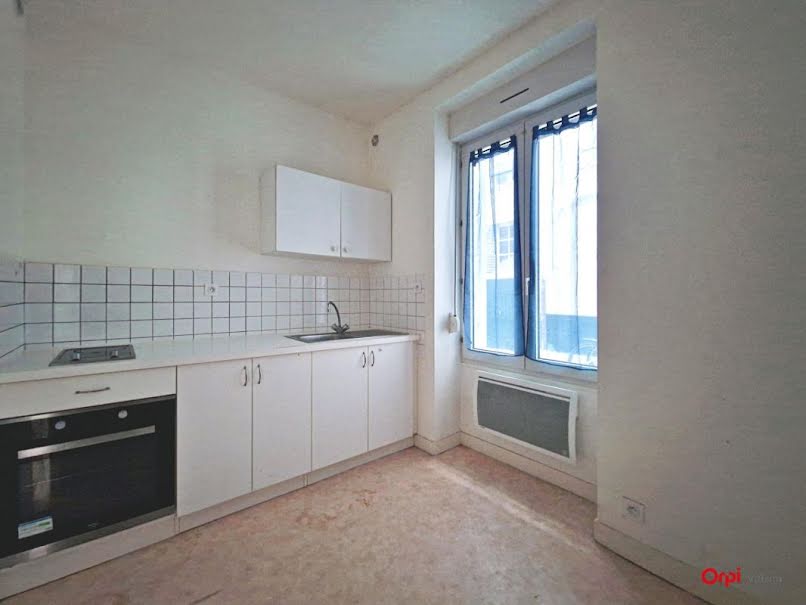 Location  appartement 3 pièces 49 m² à Montargis (45200), 543 €