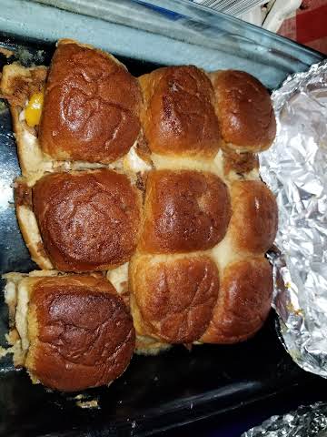 Pulled Pork Sweetbread Sliders