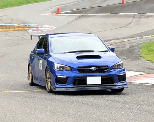 スバル Wrx Stiを華麗にカスタム By テヒ 18 09 02 今日はヒーローしのいサーキットに行って来ました あいにくの天気でしたが 2 3ヒート目はドラ Cartune